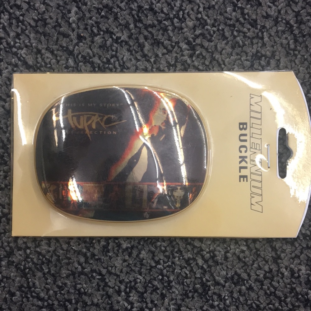 🆕 Men’s TUPAC belt buckle